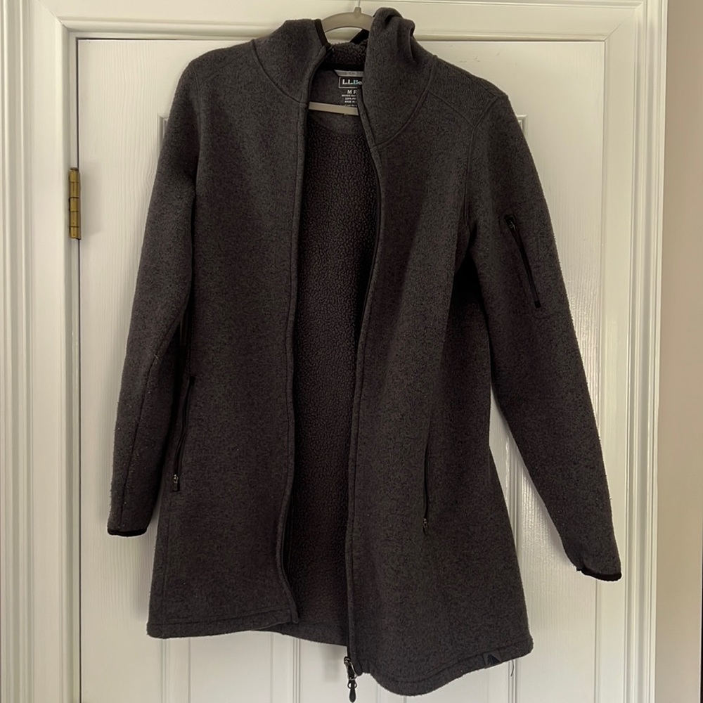 Womens LL bean long hooded zip up size medium